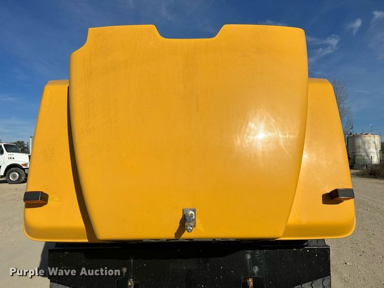 image for item EV9393 1998 Mack RD600  ready mix truck