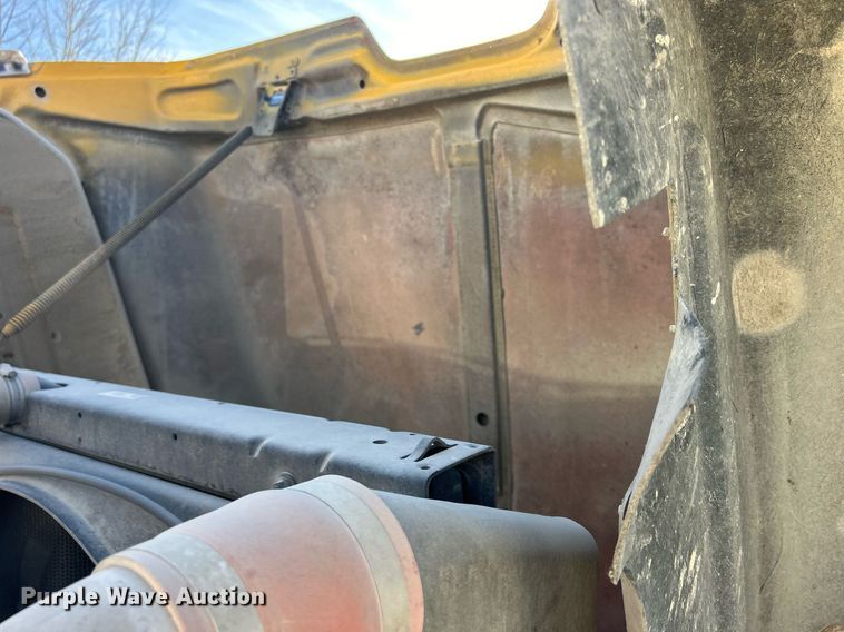 image for item EV9393 1998 Mack RD600  ready mix truck