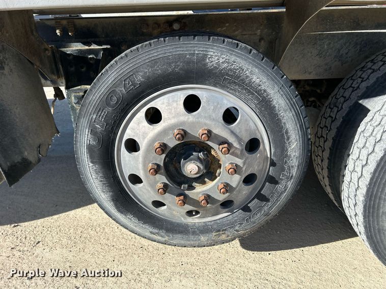 image for item EV9393 1998 Mack RD600  ready mix truck