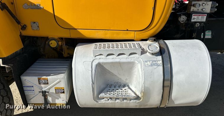 image for item EV9394 1998 Mack RD600  ready mix truck