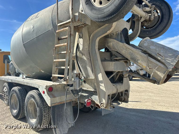 image for item EV9394 1998 Mack RD600  ready mix truck