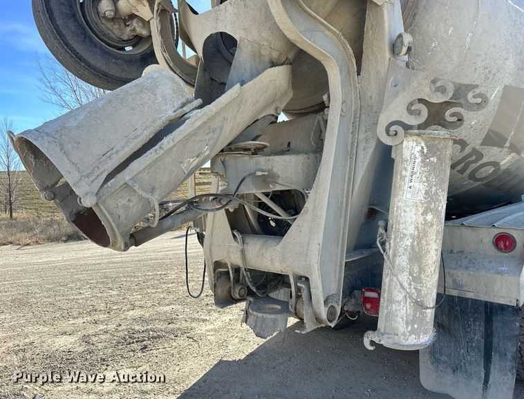 image for item EV9394 1998 Mack RD600  ready mix truck