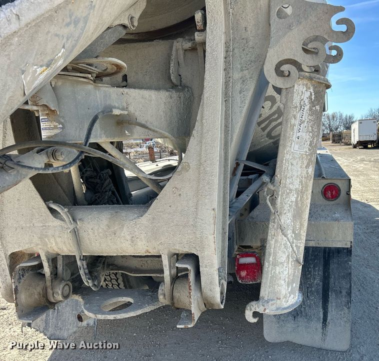 image for item EV9394 1998 Mack RD600  ready mix truck