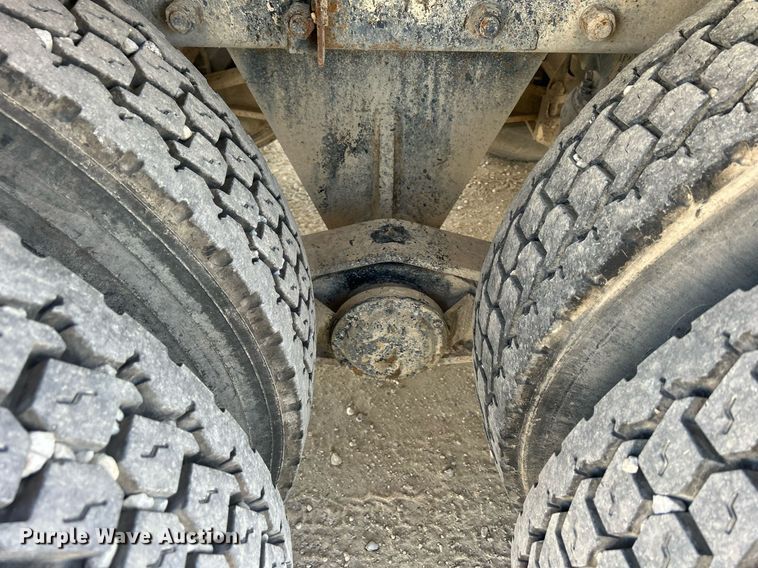 image for item EV9394 1998 Mack RD600  ready mix truck