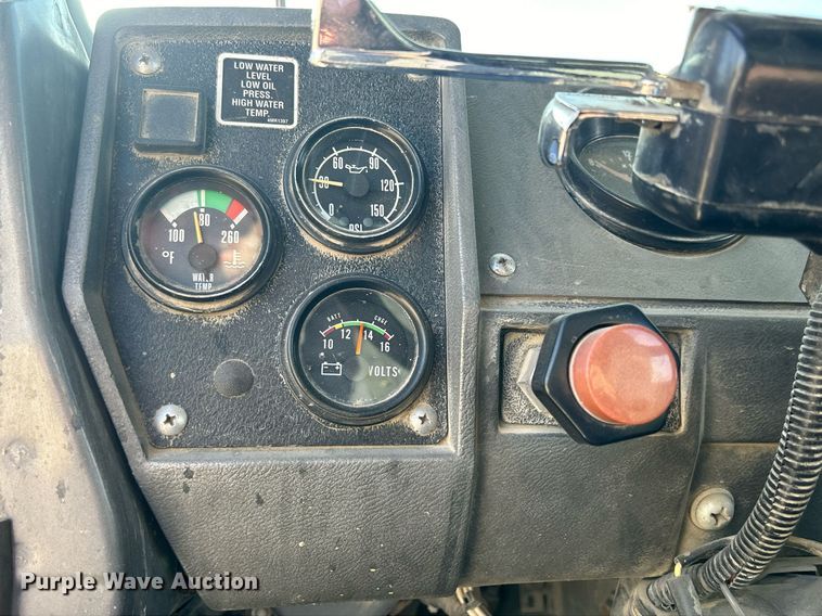 image for item EV9394 1998 Mack RD600  ready mix truck