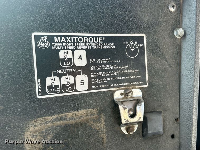 image for item EV9394 1998 Mack RD600  ready mix truck