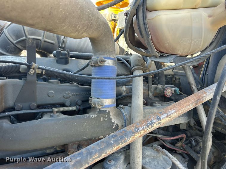 image for item EV9394 1998 Mack RD600  ready mix truck