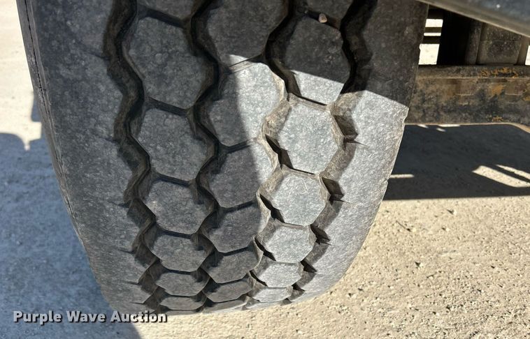 image for item EV9394 1998 Mack RD600  ready mix truck