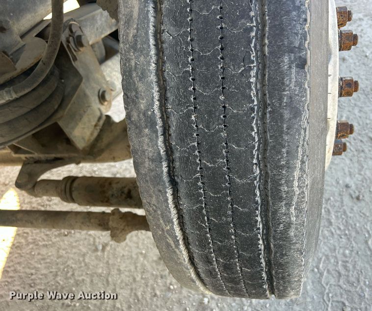 image for item EV9394 1998 Mack RD600  ready mix truck