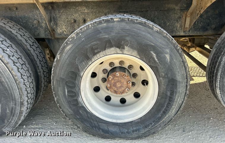 image for item EV9394 1998 Mack RD600  ready mix truck