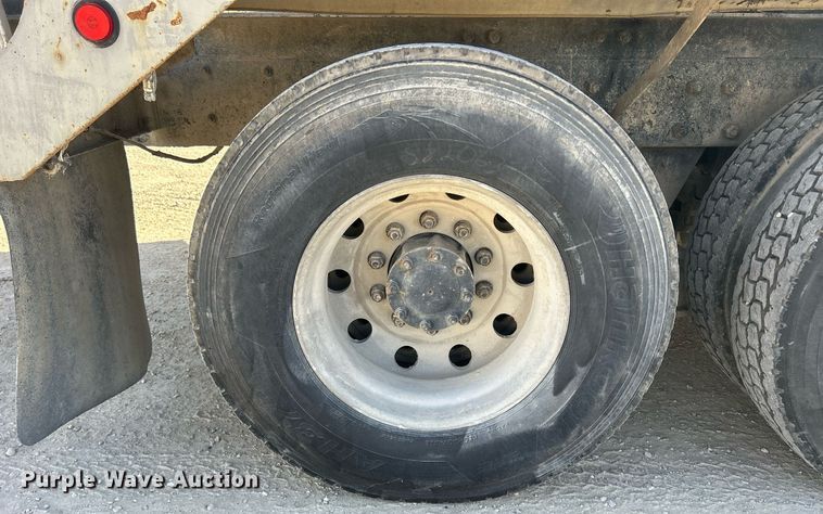 image for item EV9394 1998 Mack RD600  ready mix truck