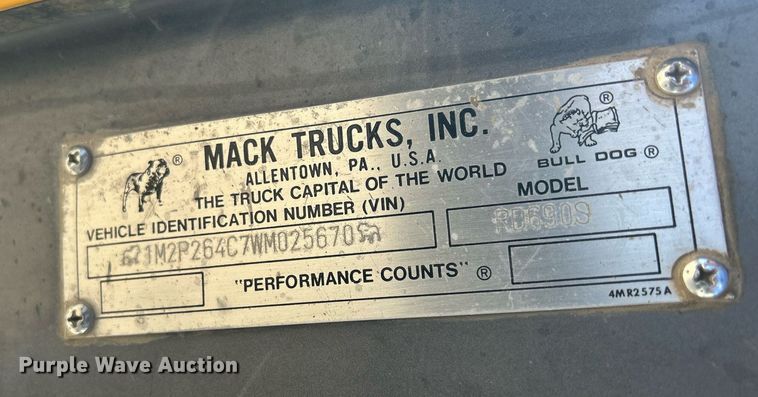 image for item EV9394 1998 Mack RD600  ready mix truck