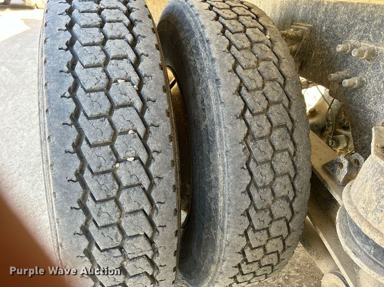 image for item EV9395 2004 Sterling LT9500  ready mix truck