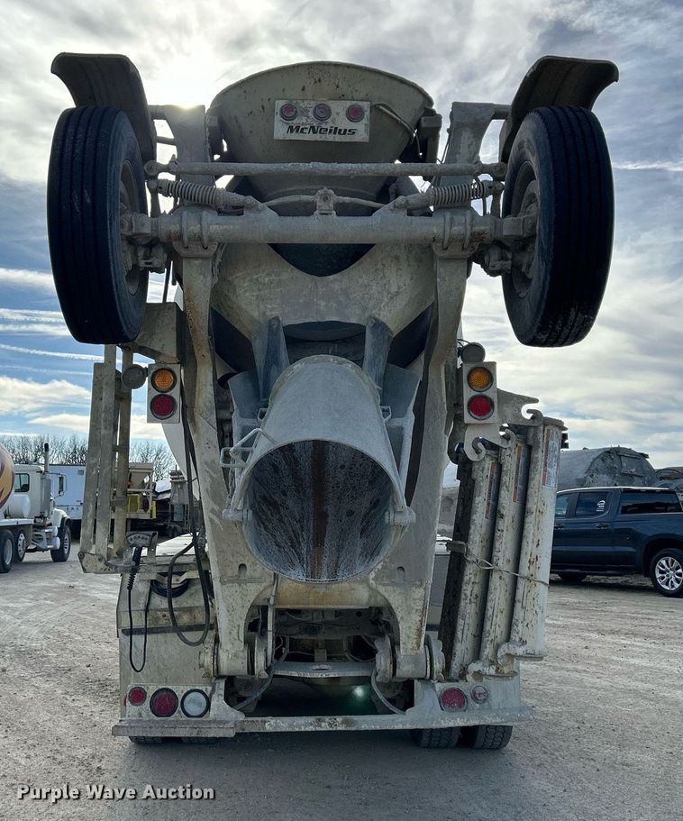 image for item EV9396 2007 Mack CV513  ready mix truck