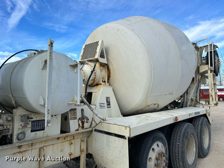 image for item EV9396 2007 Mack CV513  ready mix truck