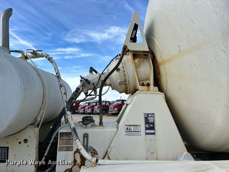 image for item EV9396 2007 Mack CV513  ready mix truck