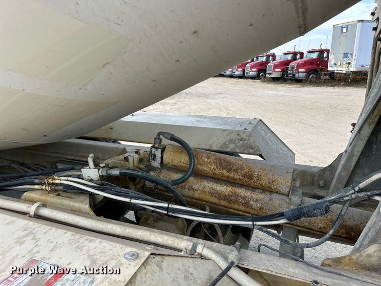 image for item EV9396 2007 Mack CV513  ready mix truck