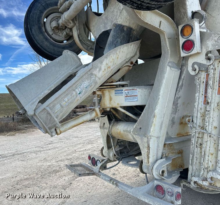 image for item EV9396 2007 Mack CV513  ready mix truck