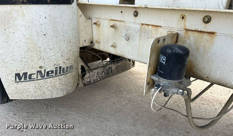 image for item EV9396 2007 Mack CV513  ready mix truck