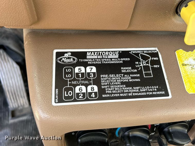 image for item EV9396 2007 Mack CV513  ready mix truck