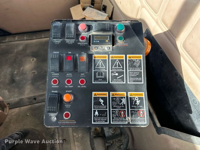 image for item EV9396 2007 Mack CV513  ready mix truck