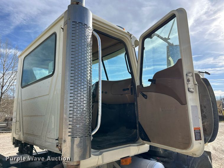 image for item EV9396 2007 Mack CV513  ready mix truck