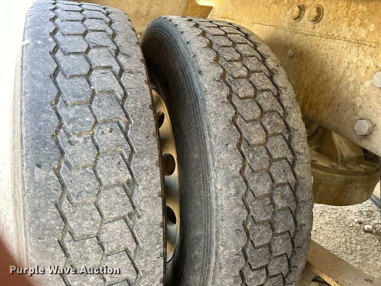 image for item EV9396 2007 Mack CV513  ready mix truck