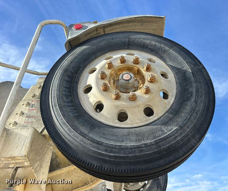 image for item EV9396 2007 Mack CV513  ready mix truck