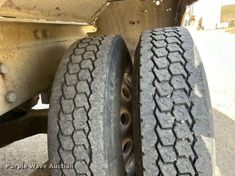 image for item EV9396 2007 Mack CV513  ready mix truck