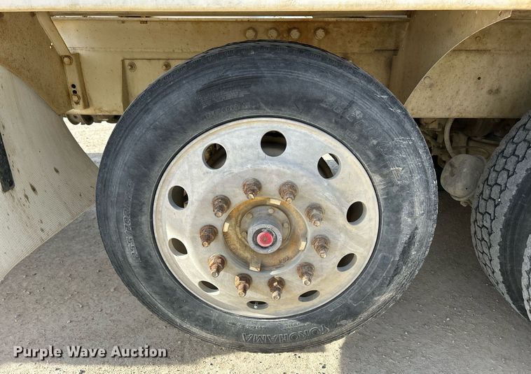 image for item EV9396 2007 Mack CV513  ready mix truck