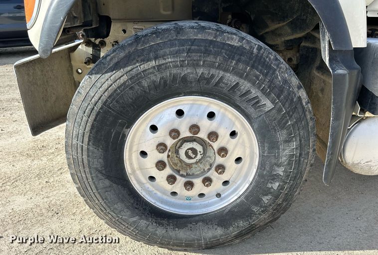 image for item EV9396 2007 Mack CV513  ready mix truck