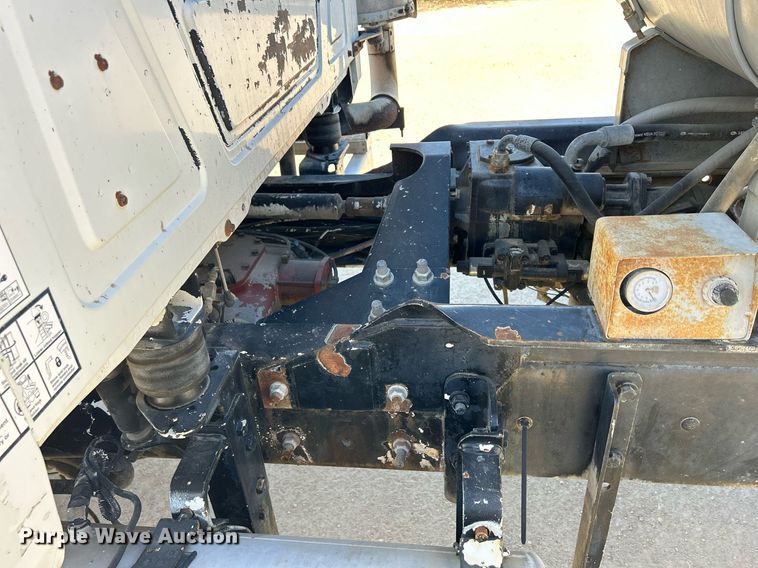 image for item EV9397 2004 Mack CV513  ready mix truck