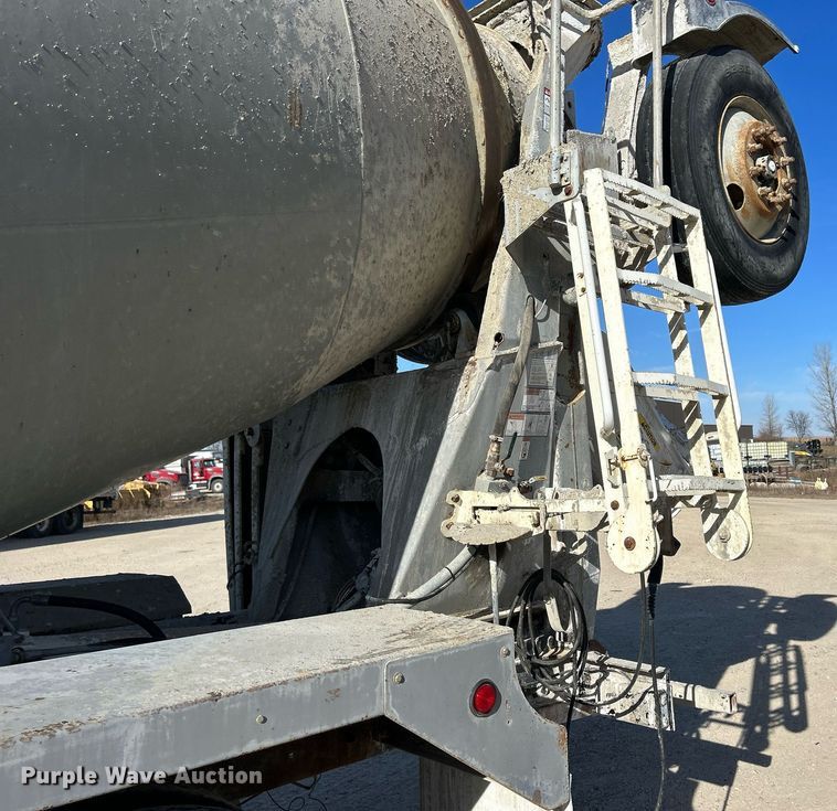 image for item EV9397 2004 Mack CV513  ready mix truck