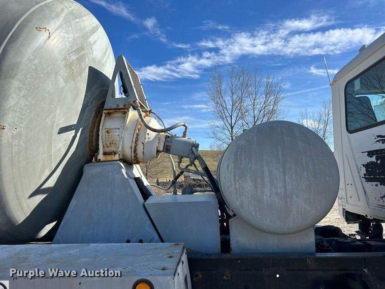 image for item EV9397 2004 Mack CV513  ready mix truck