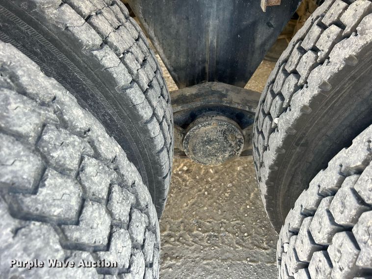 image for item EV9397 2004 Mack CV513  ready mix truck