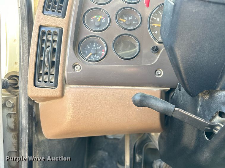 image for item EV9397 2004 Mack CV513  ready mix truck