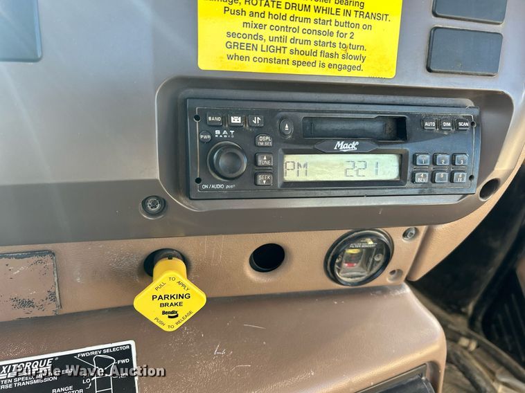 image for item EV9397 2004 Mack CV513  ready mix truck