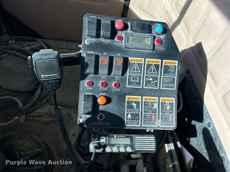 image for item EV9397 2004 Mack CV513  ready mix truck