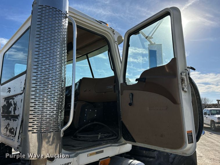image for item EV9397 2004 Mack CV513  ready mix truck
