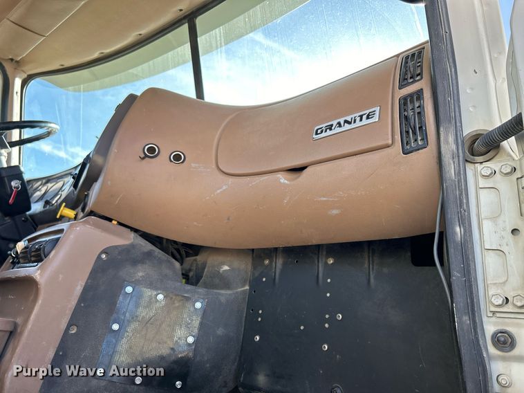 image for item EV9397 2004 Mack CV513  ready mix truck