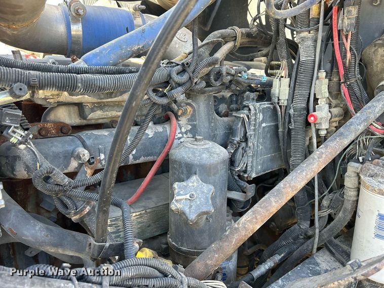 image for item EV9397 2004 Mack CV513  ready mix truck