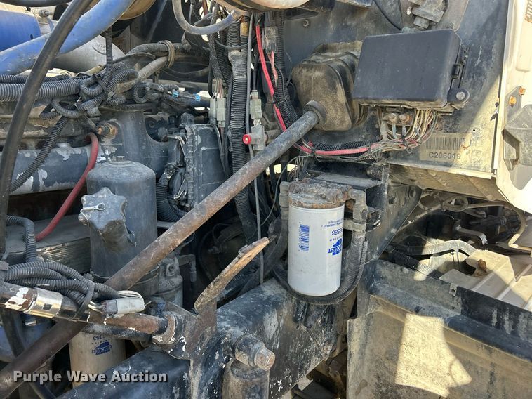 image for item EV9397 2004 Mack CV513  ready mix truck