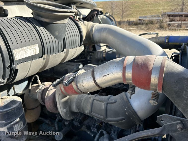 image for item EV9397 2004 Mack CV513  ready mix truck