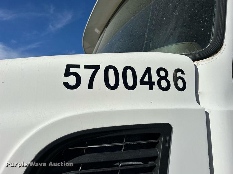 image for item EV9397 2004 Mack CV513  ready mix truck