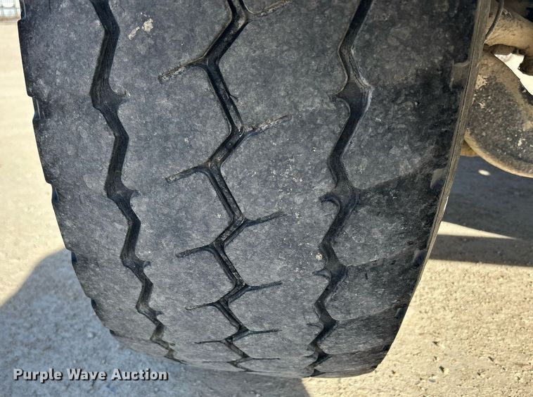 image for item EV9397 2004 Mack CV513  ready mix truck