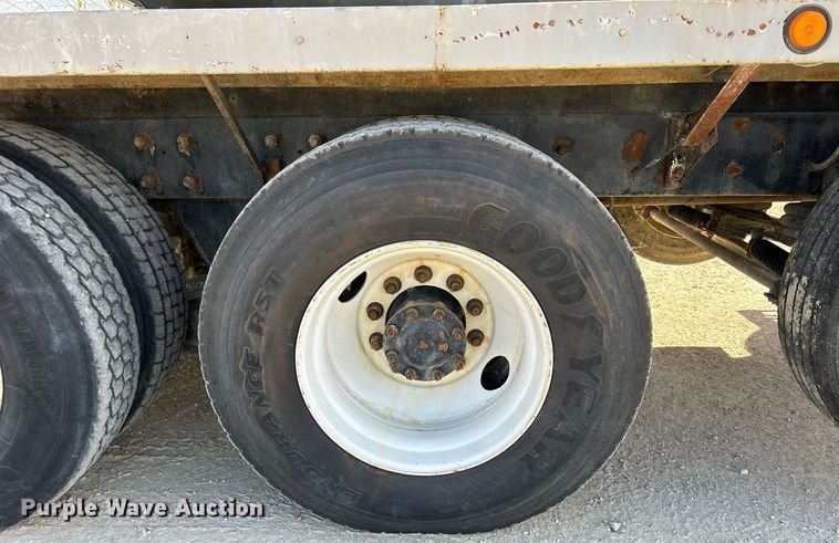 image for item EV9397 2004 Mack CV513  ready mix truck