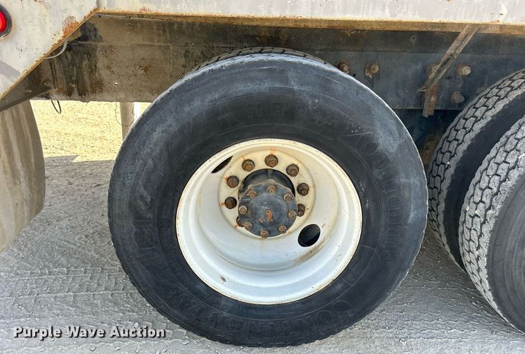 image for item EV9397 2004 Mack CV513  ready mix truck