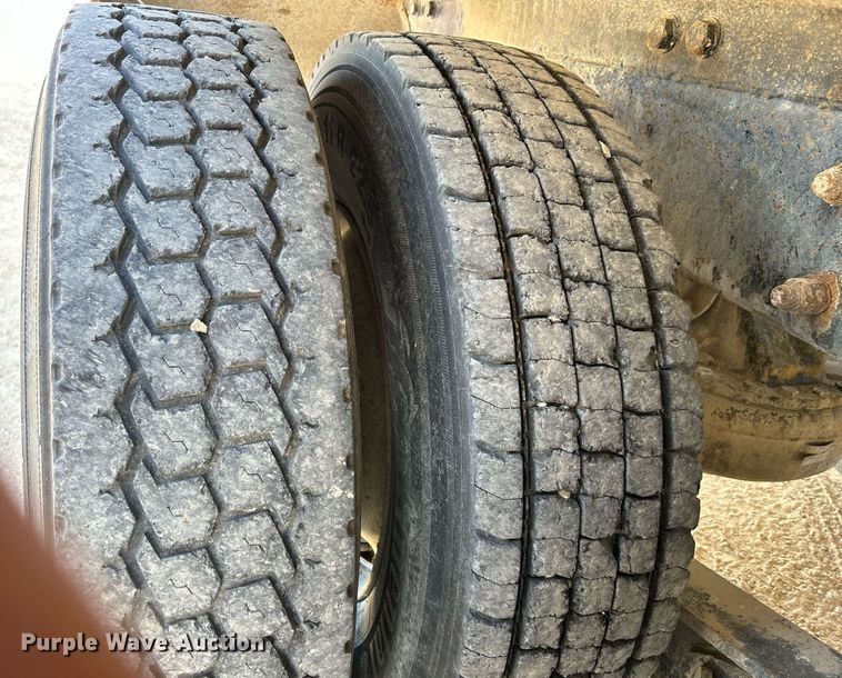 image for item EV9397 2004 Mack CV513  ready mix truck