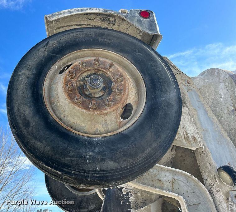 image for item EV9397 2004 Mack CV513  ready mix truck