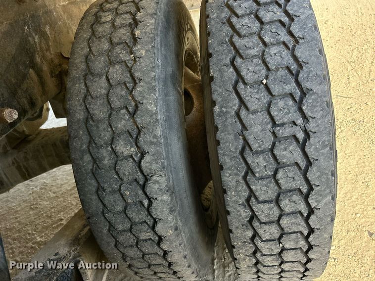 image for item EV9397 2004 Mack CV513  ready mix truck